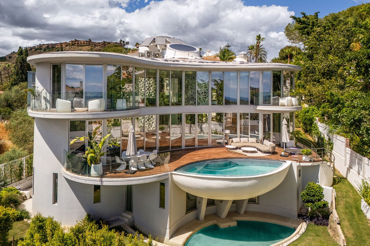 El Paraiso, Estepona